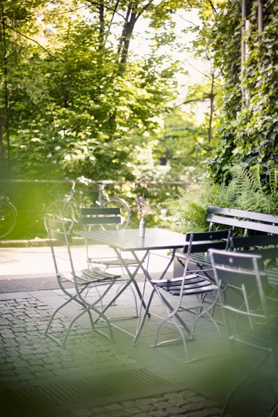 Inside Location Roots Schanzengraben